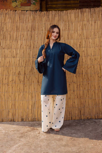 Playful Hearts – Solid Kurta with Printed Trousers