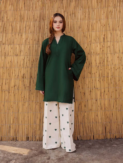 Playful Hearts – Solid Kurta with Printed Trousers
