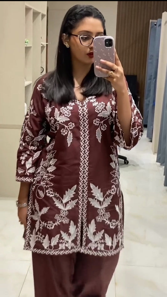 Miral Embroidred 2Pc