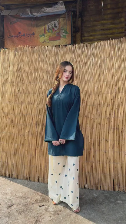 Playful Hearts – Solid Kurta with Printed Trousers