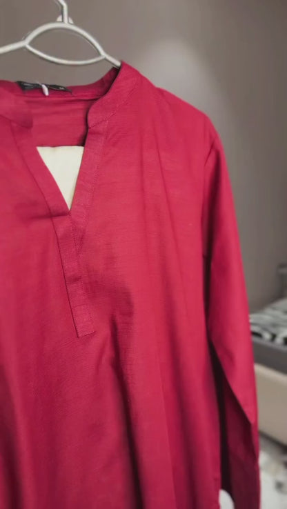 Playful Hearts – Solid Kurta with Printed Trousers