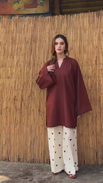 Playful Hearts – Solid Kurta with Printed Trousers