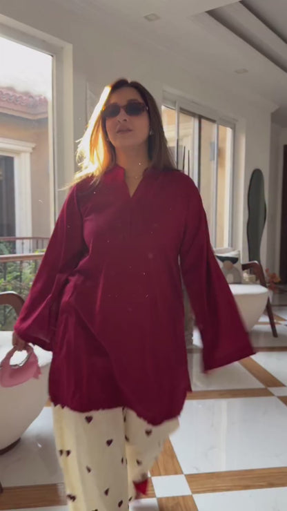 Playful Hearts – Solid Kurta with Printed Trousers